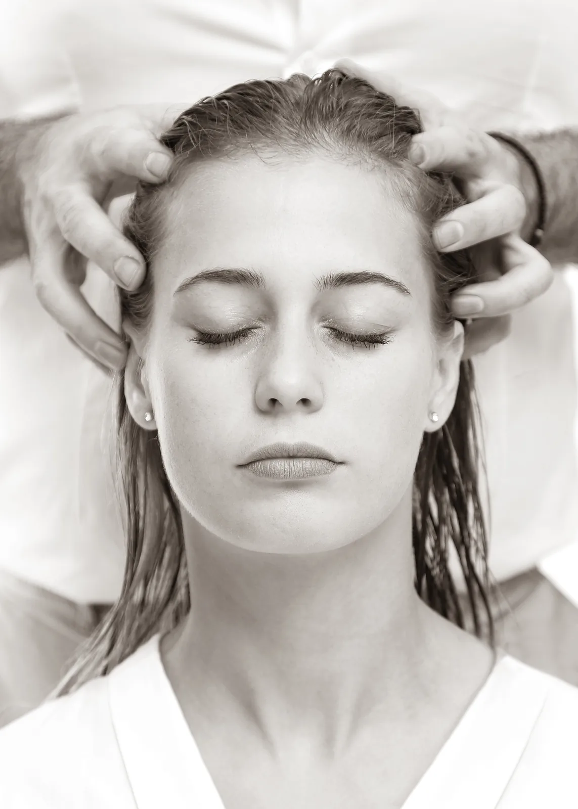 Professionelle Kopfhaut- und Haarbehandlung im ADEVE Organic Salon Waiblingen